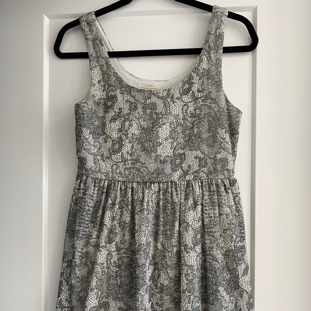 Women’s grey dress